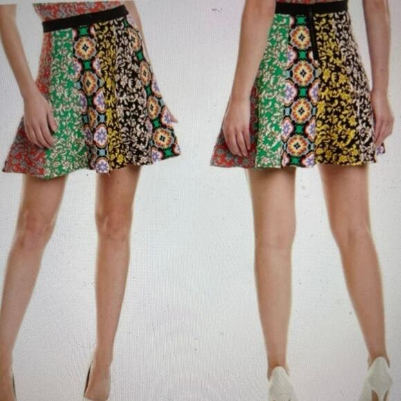 Alice and Olivia Colorful Jacquard Patchwork Print Bunnie Mini Skirt Sz. Small - Picture 1 of 9